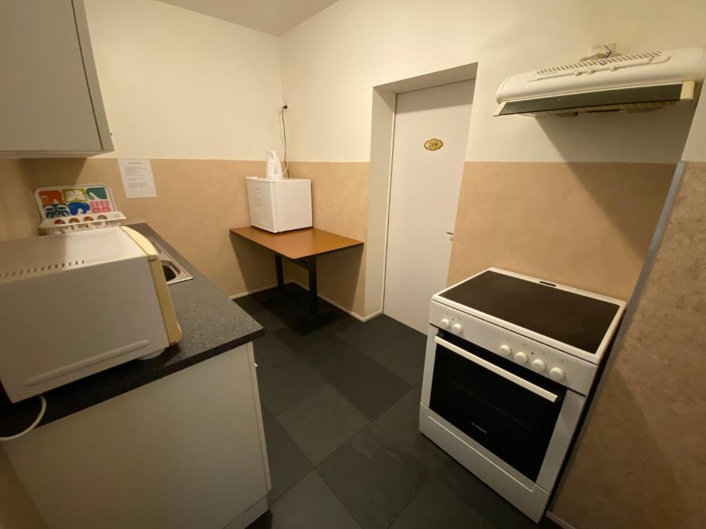 Happy central apartment room 4