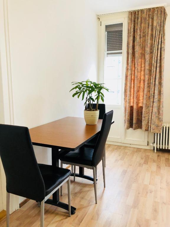 Happy central apartment room 6